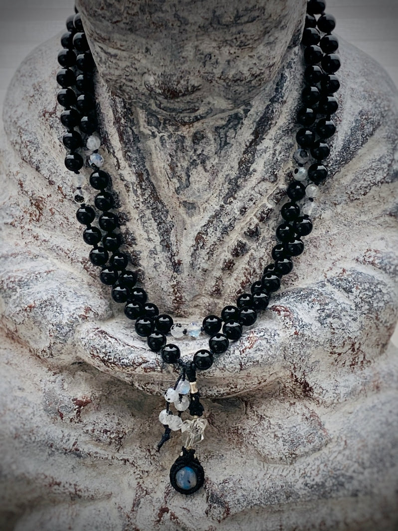 M210 - Moonlight Serenade