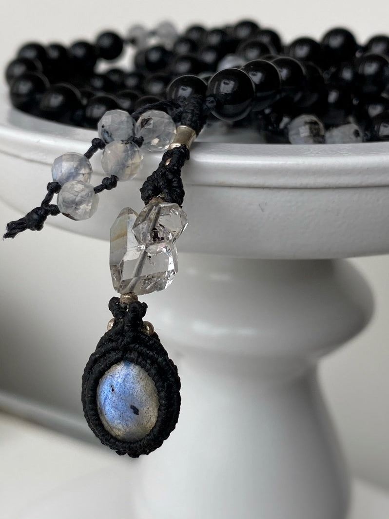 M210 - Moonlight Serenade