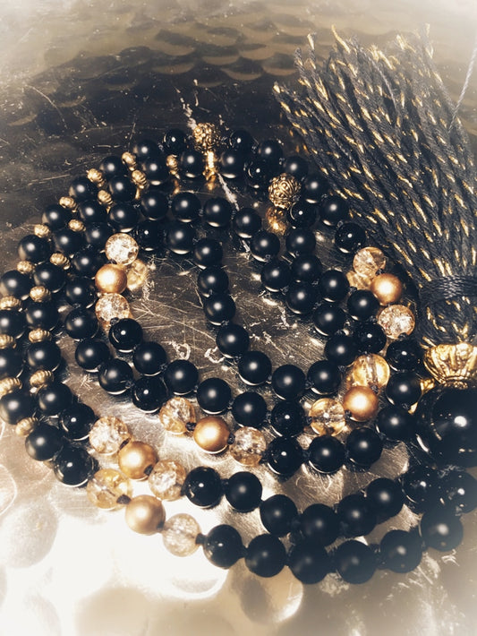 M040 - Black Glow