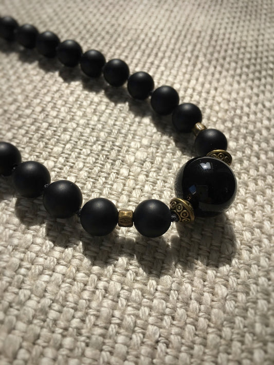 M041 - Black Ball