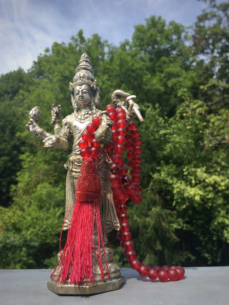 M064 - Red Buddha