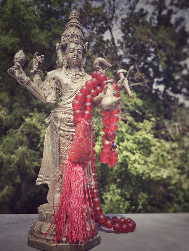 M064 - Red Buddha