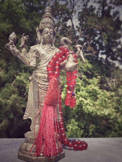 M064 - Red Buddha