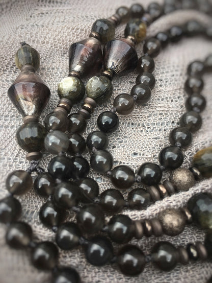 M070 – Look Into The Future