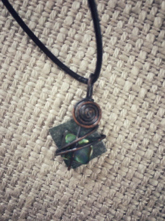 Z050 - Wirework mit Muschel