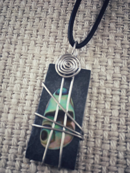 Z051 - Wirework mit Muschel