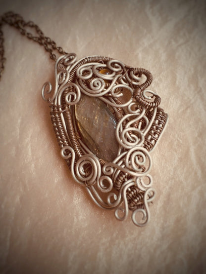 Z081 - Rutilquarz in Wirework