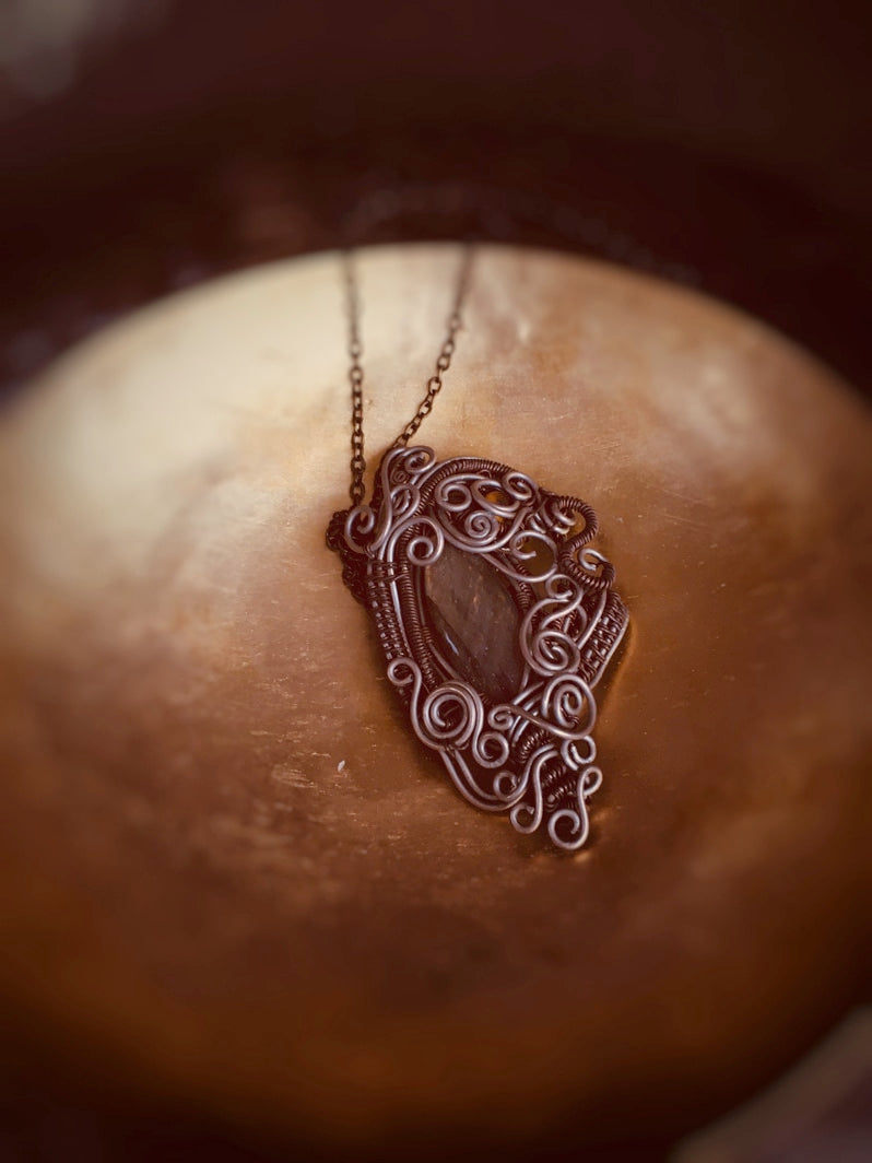 Z081 - Rutilquarz in Wirework