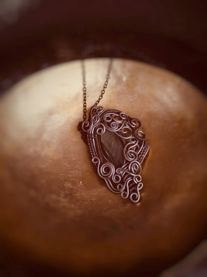 Z081 - Rutilquarz in Wirework